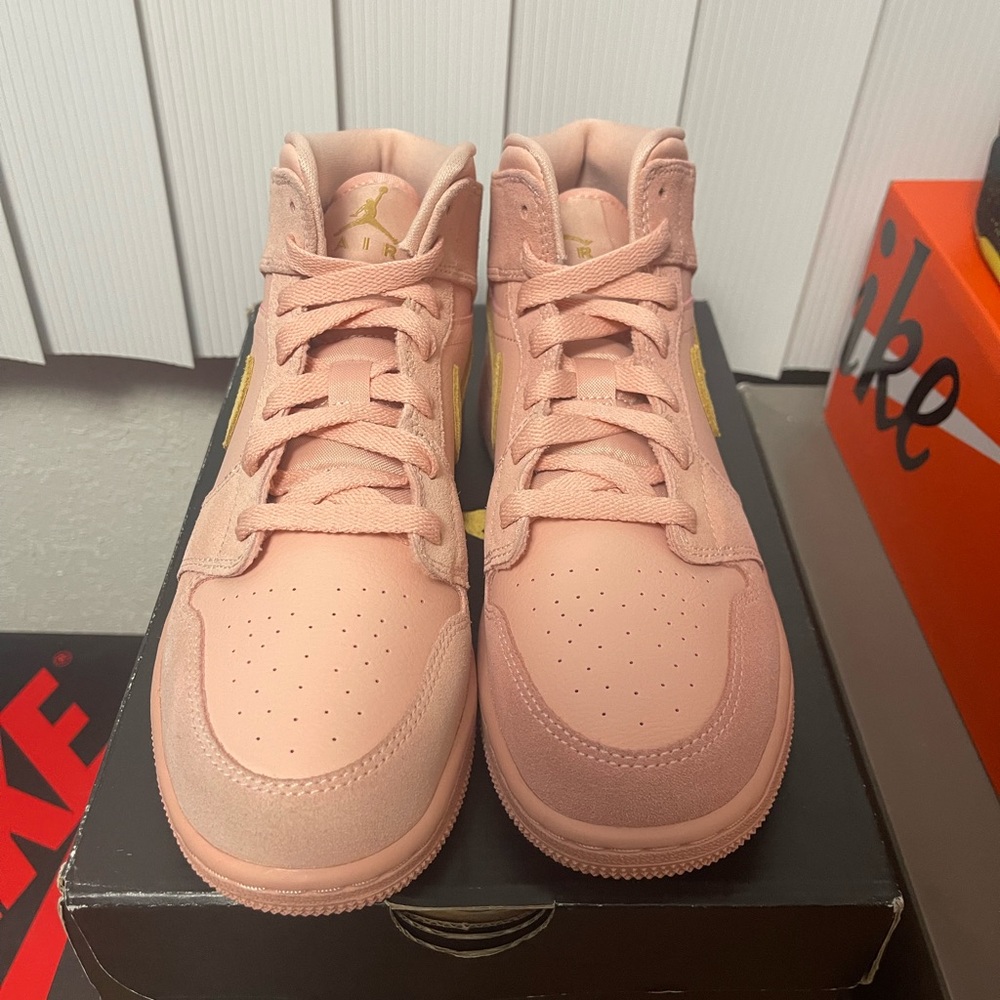 Jordan 1